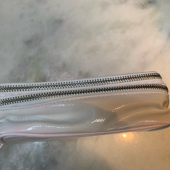 BAREMinerals / ESCENTUALS Make-up Case - Picture 5 of 8